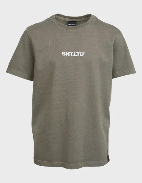 PODIUM TEE
