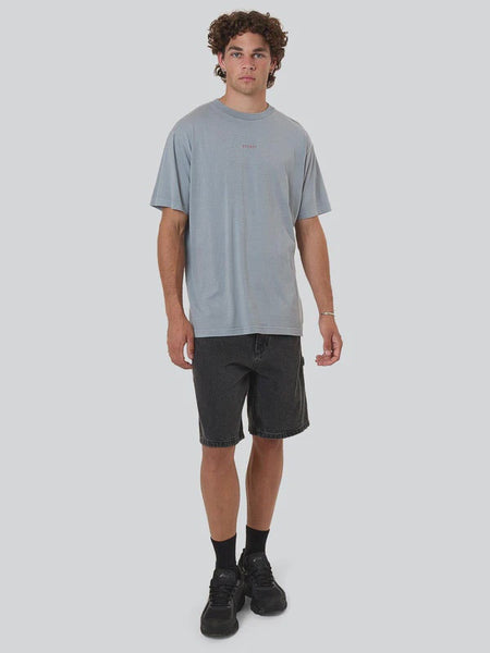 MINIMAL THRILLS MERCH FIT TEE