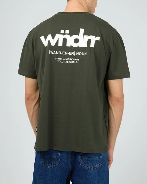 THE WORLD BOX FIT TEE