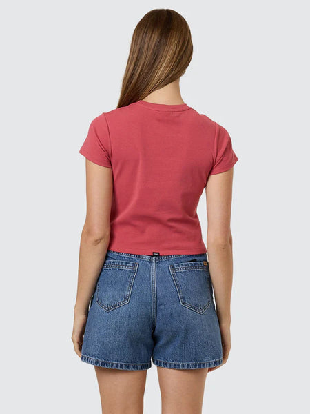 Minimal Thrills Mini Tee -redwood