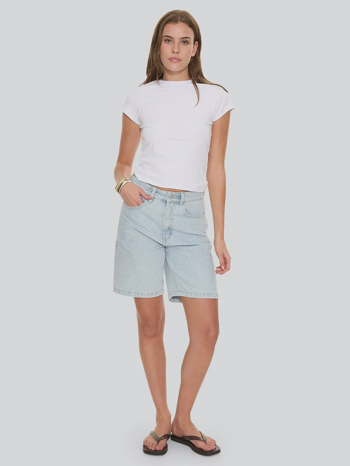 REAGAN  FORTUNE FAVOURS SLOUCH SHORT