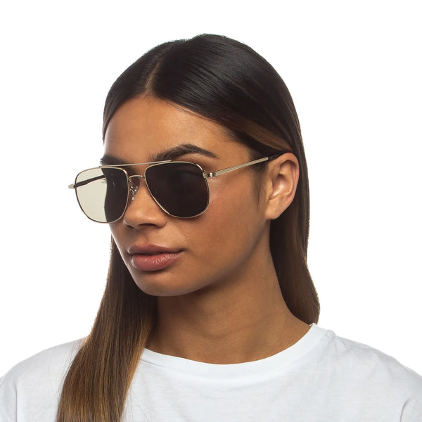 THE CHARMER LE SPECS