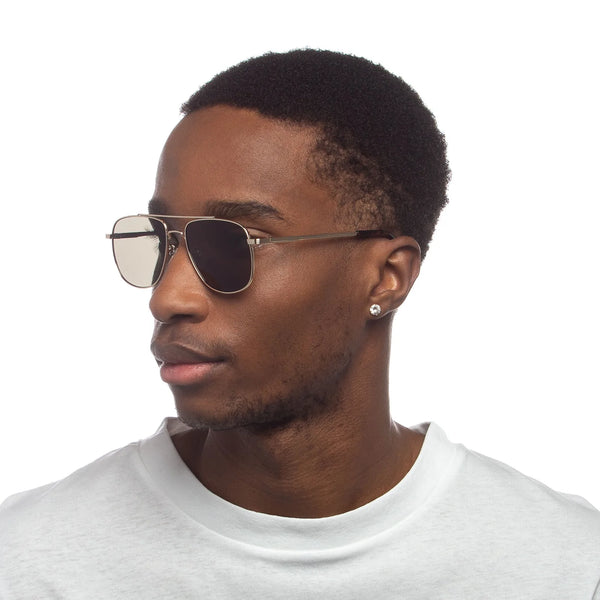 THE CHARMER LE SPECS