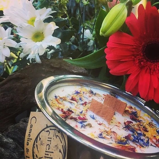 WOODWICK CANDLE CAMELIA & LOTUS